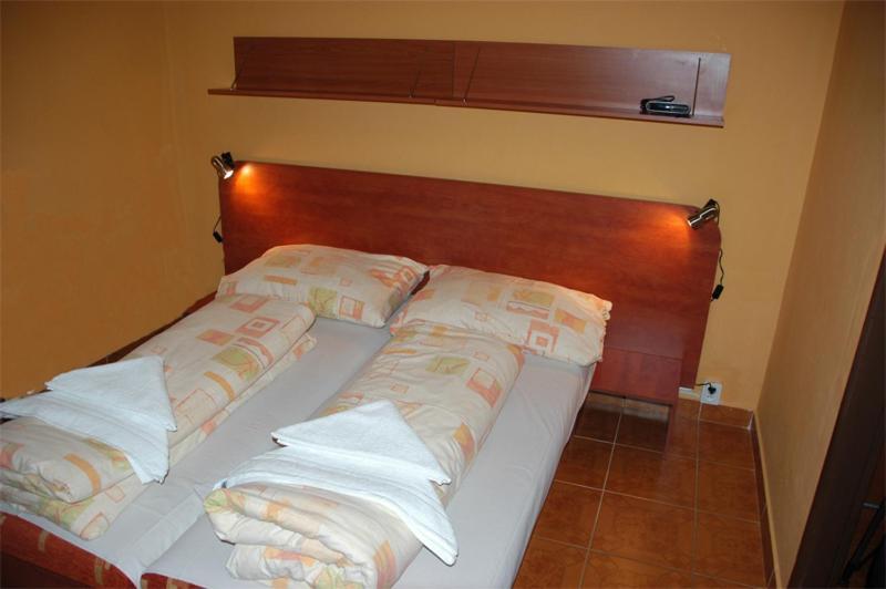 Garni Hotel Sonata Trenčianske Teplice Δωμάτιο φωτογραφία