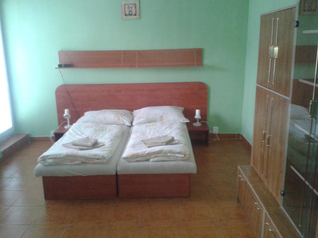 Garni Hotel Sonata Trenčianske Teplice Εξωτερικό φωτογραφία